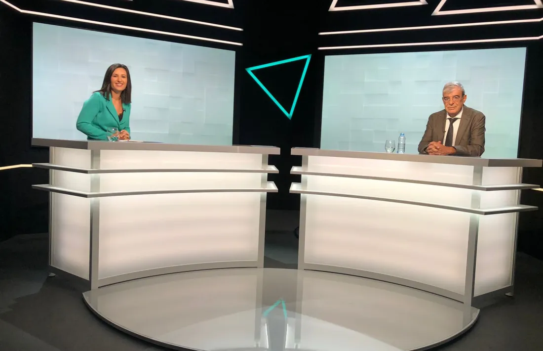 Laura Massegú i Ladislau Baró a l’inici de l’entrevista al programa ‘La Clau’, d’Andorra Televisió.