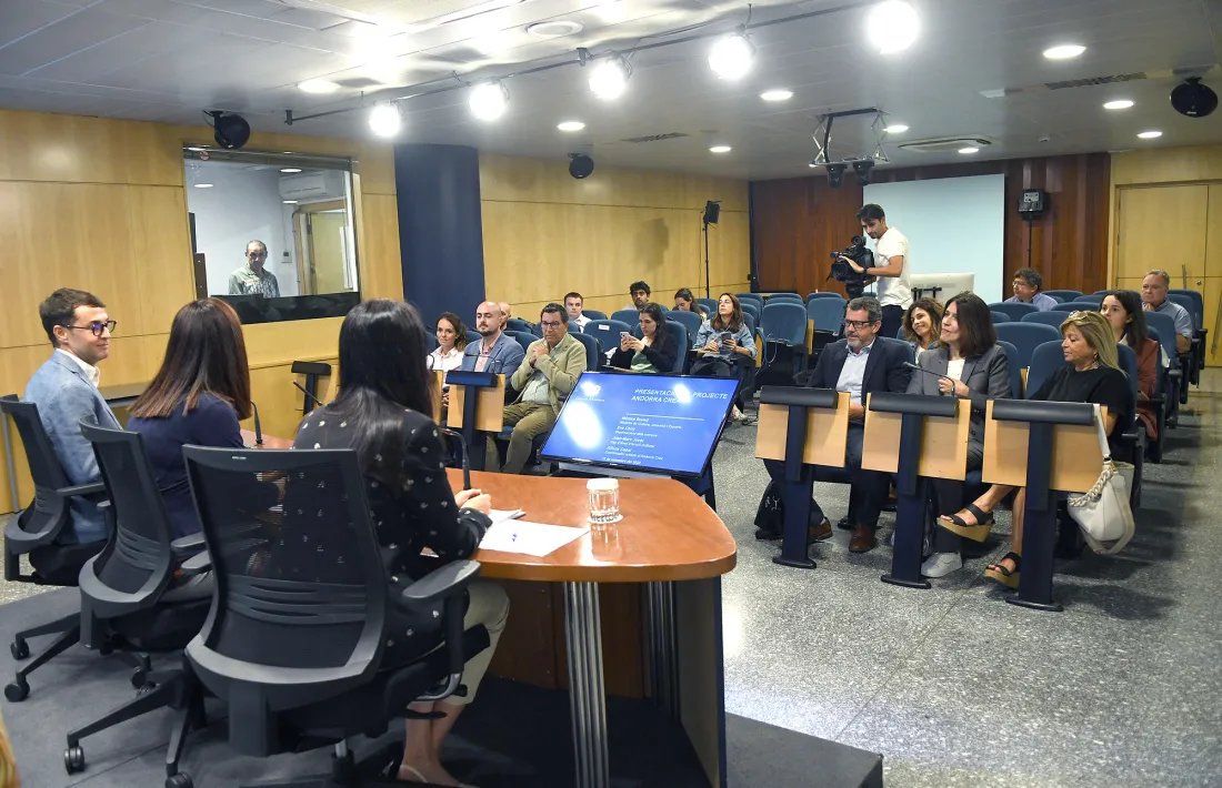 Eva Choy, Mònica Bonell i Joan-Marc Joval van presentar ahir la primera edició de l’Andorra Crea.