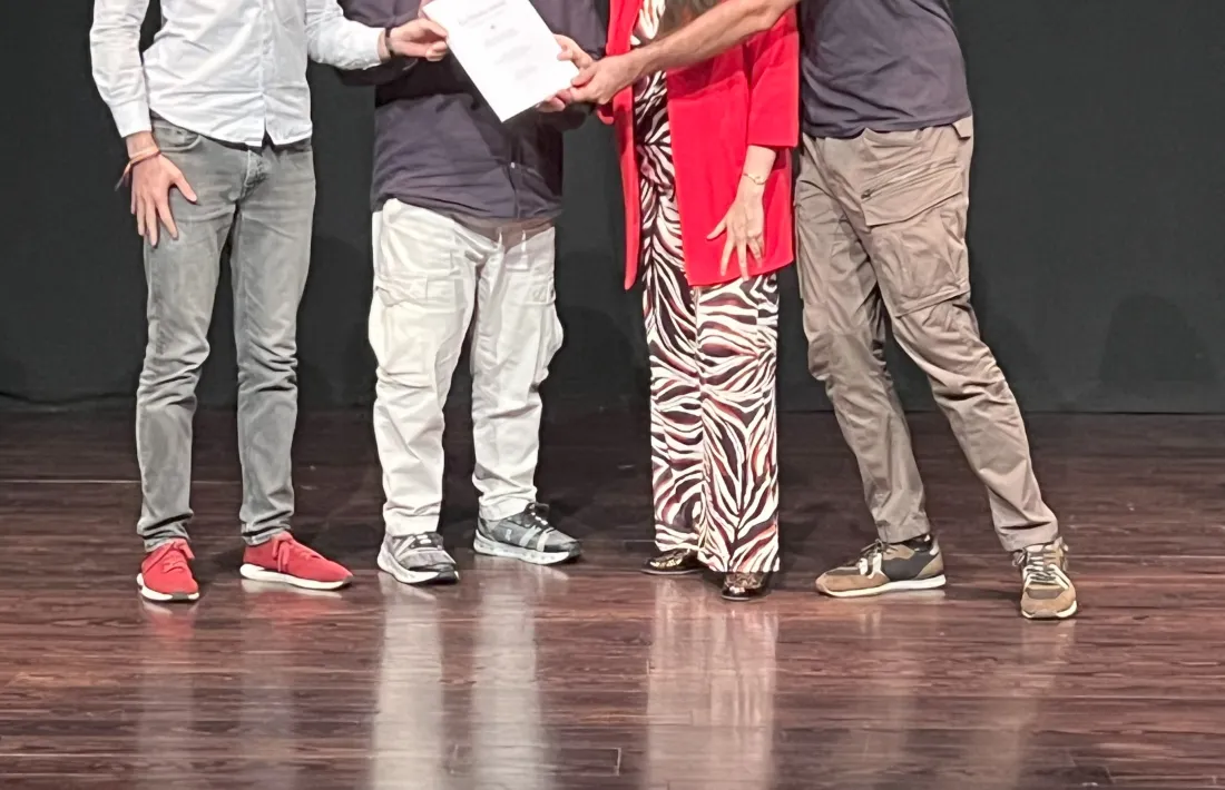  Agorreta i Carreras, amb Salvador, Forné i l’original de ‘La Doula astuta’.