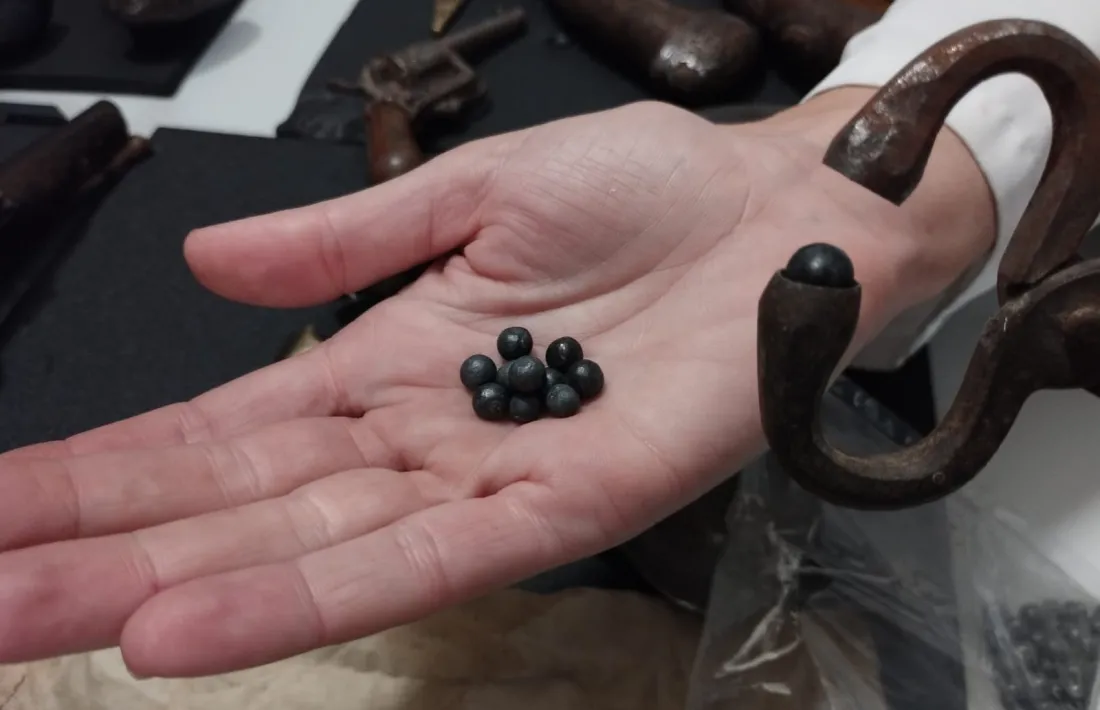 bales fabircades amb el motlle portàtil que duien els soldats carlins.