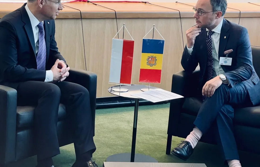 Espot amb el president polonès.