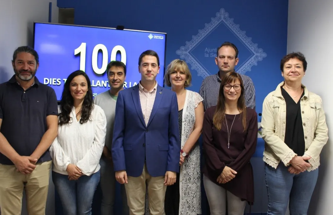 L'alcalde ha fet balanç dels primers cent dies de mandat envoltat del seu equip. 