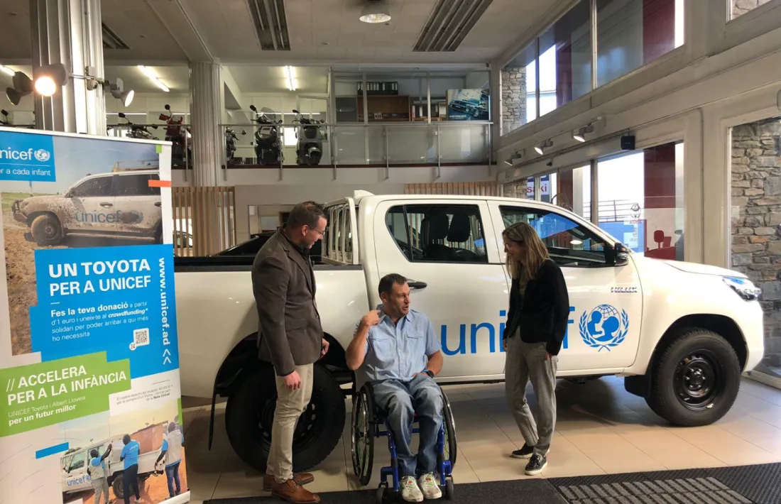 Tristan Zandaza, portaveu de Toyota Motors Andorra; Albert Llovera, ambaixador d’Unicef Andorra i Marianela Vila, presidenta de l'ONG.