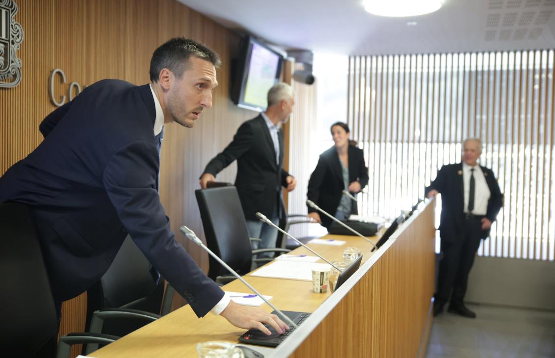 Isaac Galobardes, ahir abans de començar la presentació al Consell General.