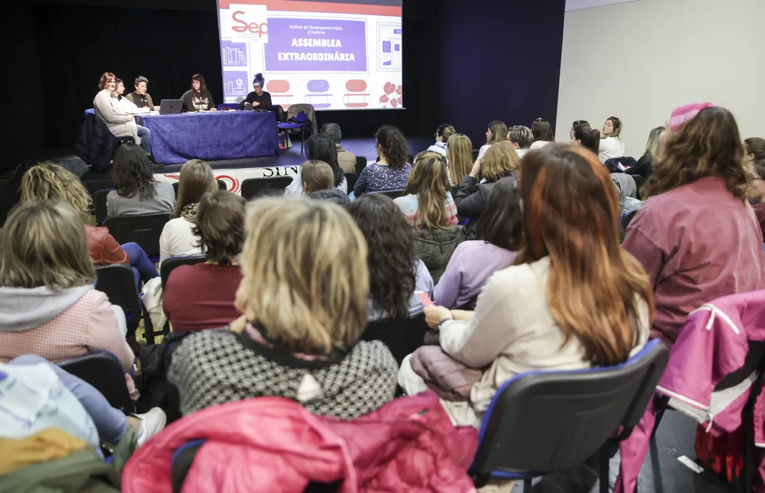 Imatge d'arxiu d'una assemblea del SEP.