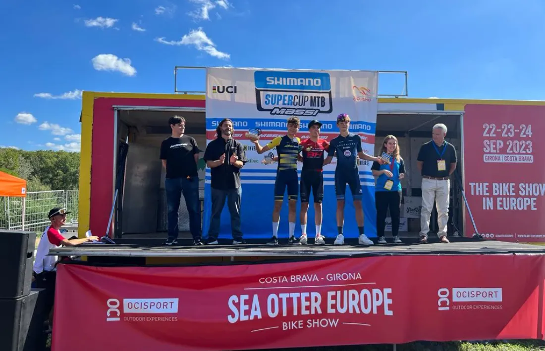 Adrià Regada, al podi de Girona.