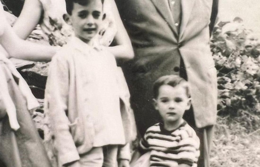 Marc Forné amb els pares, Joana i Antoni, i el seu germà, Francesc.