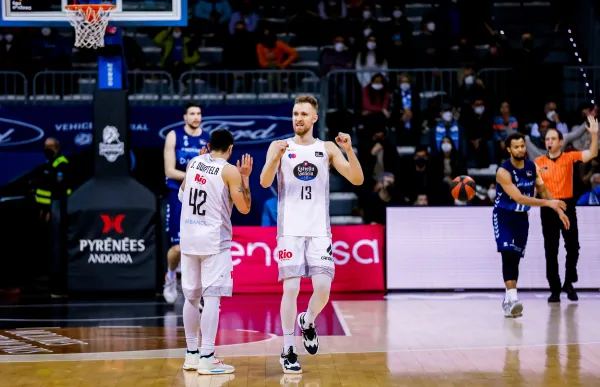 p._29_rs433677_j23_mba-bre_firmar_acb_photo_-_albert_martin_