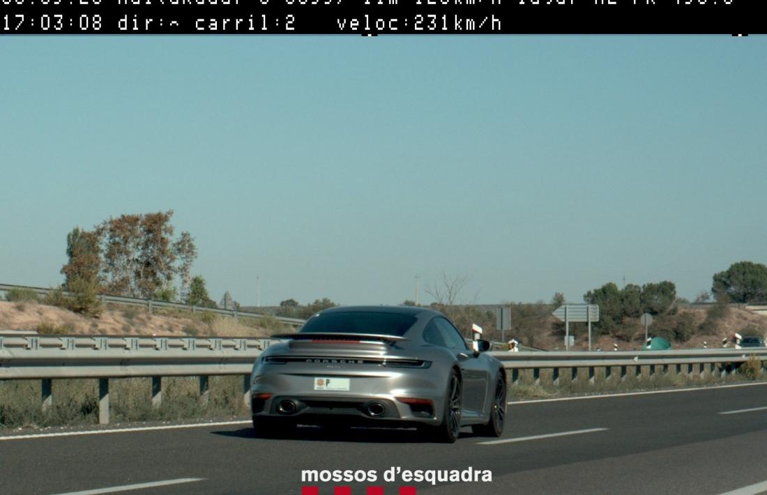 El vehicle que circulava dissabte a 231 km/h per l'A-2.