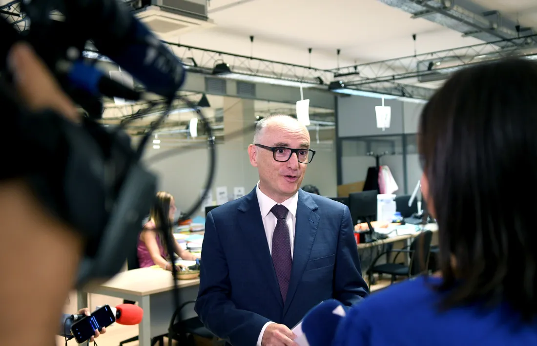 El ministre de Finances, Ramon Lladós, avui a les oficines del departament de Tributs i Fronteres.