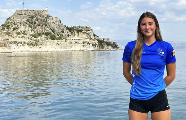 p._29_alexandra_mejia_foto_fan_a_corfu