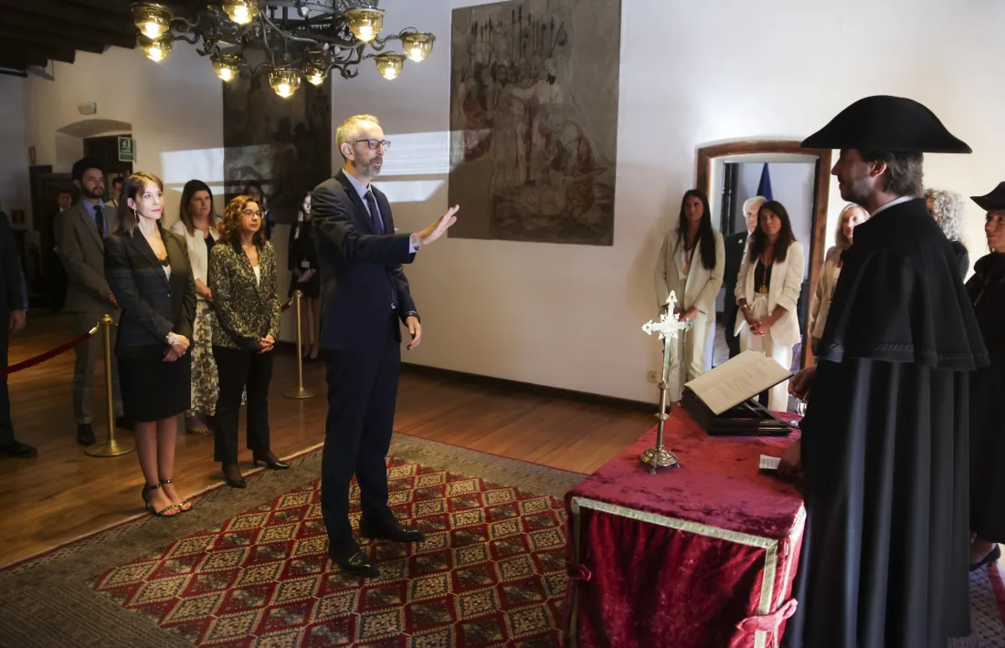 L’acte de jurament dels tres vocals designats per la Sindicatura, avui a la Casa de la Vall.