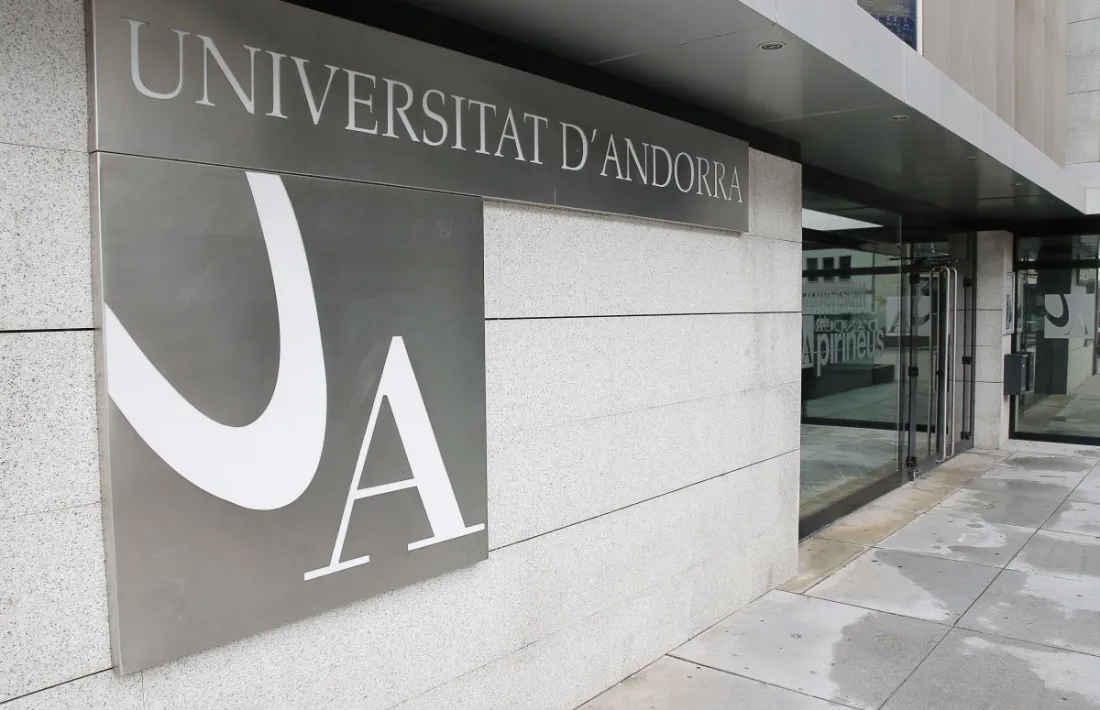 Entrada de la Universitat d'Andorra.