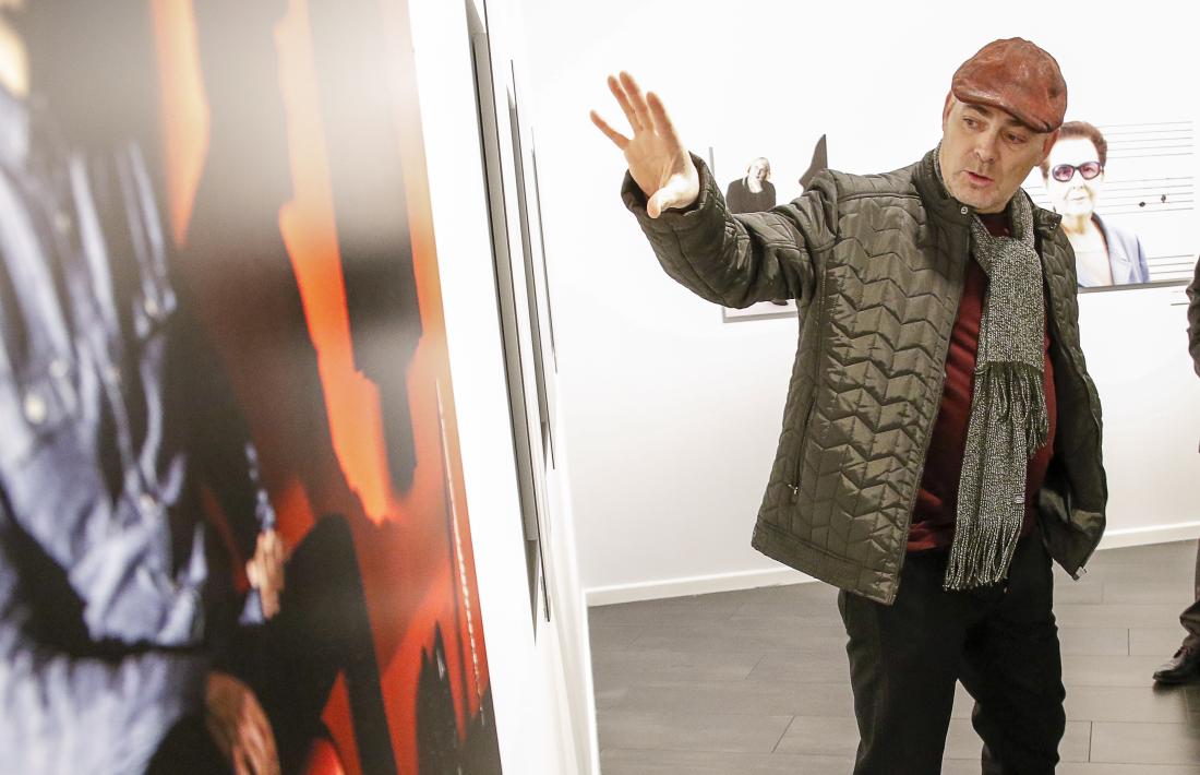El fotògraf, en la inauguració de ‘Retrats, músics, Andorra’, el 2017 a ArtalRoc.