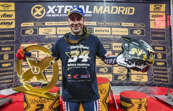 p._29_toni_bou_xtrial23_r6_podium_06719_ps-scaled