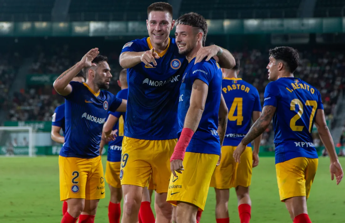 Aurélien Scheidler i Manu Nieto van poder jugar junts 27 minuts i va ser al Martínez Valero amb gol del francès i assistència de l’andalús.