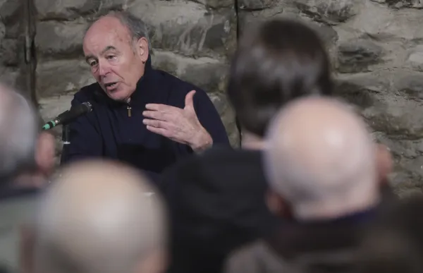 p._16_claude_benet_-_facundo_santana