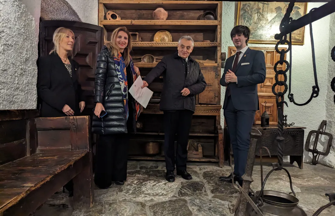 L'ambaixador italià amb els síndics, avui.