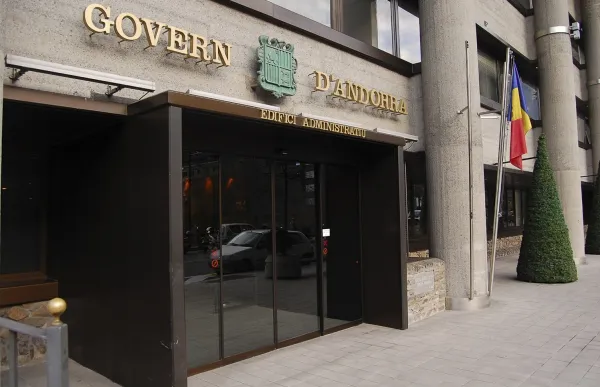 p._10_2._facana_govern