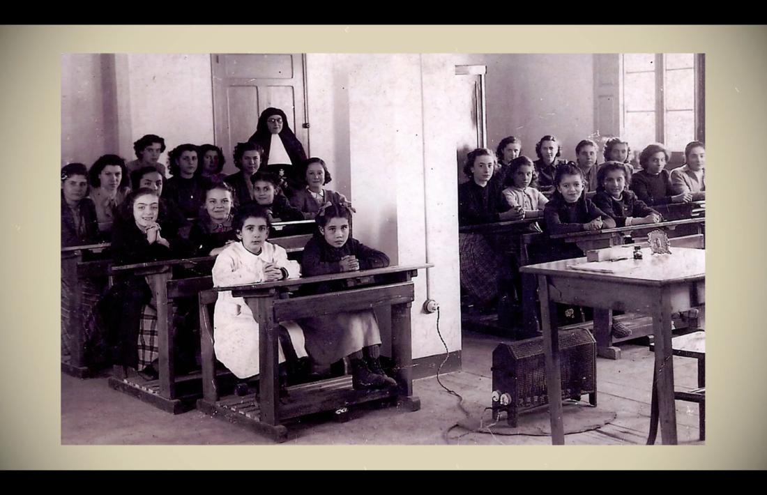L’escola de les monges era només per a nenes, l’espanyola, només per a nens, i la francesa, mixta.