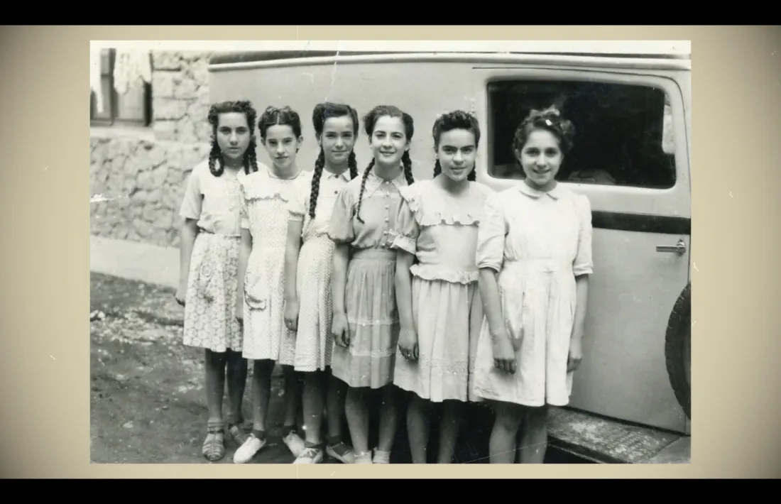 L’escola de les monges era només per a nenes, l’espanyola, només per a nens, i la francesa, mixta