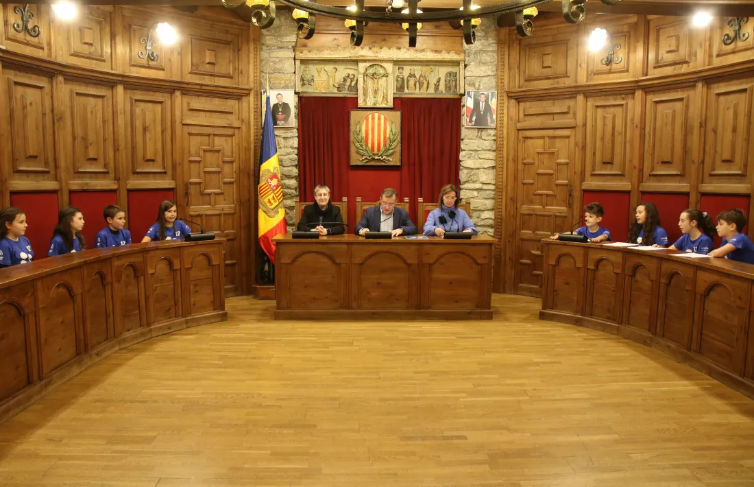 La constitució del 16è Consell d'Infants a la casa comuna de Sant Julià de Lòria.