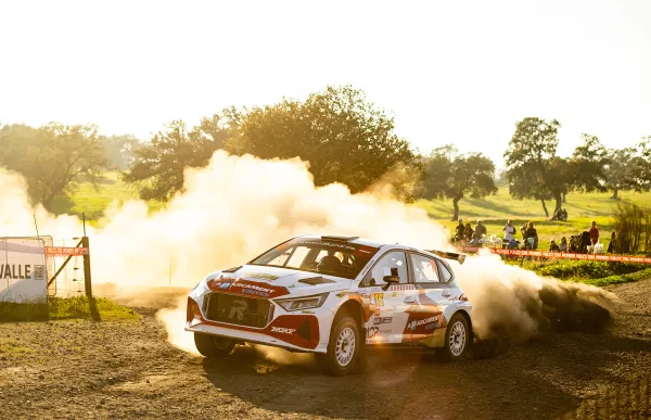 p._29_joan_vinyes_primera_foto_baix_central_fotoesport