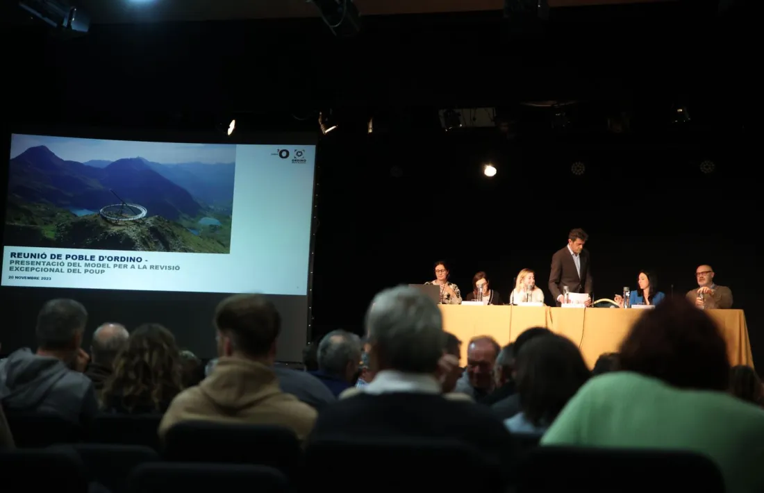 Reunió de poble per presentar la revisió excepcional del POUP d'Ordino.