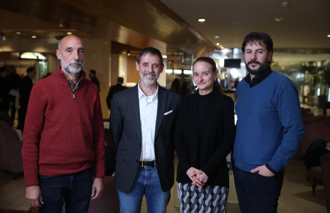 Albert Ginestà (relats), amb Carles Gascón (història), Cristina Canut (novel·la) i Juanma Casero (teatre): pel costat local falten Laura Cugat i Teresa Ventura (Periodisme).