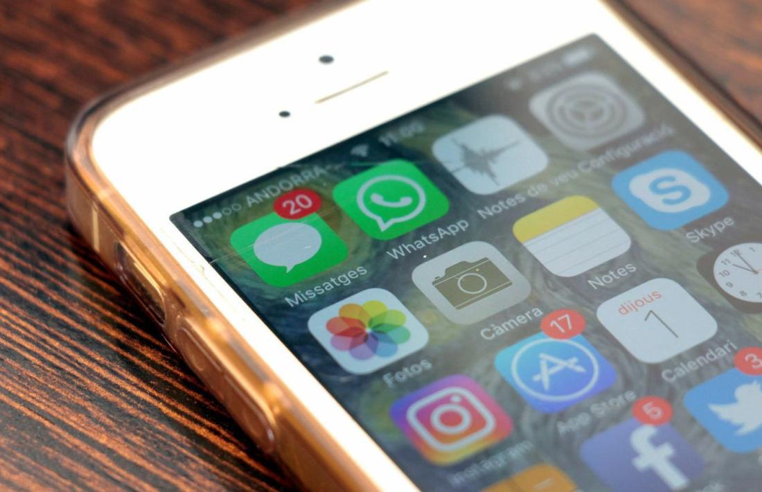 La pantalla d’un telèfon mòbil, amb aplicacions per a tots els gustos.