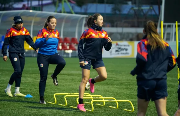 p._29_entrenament_seleccio_femenina_foto_coke