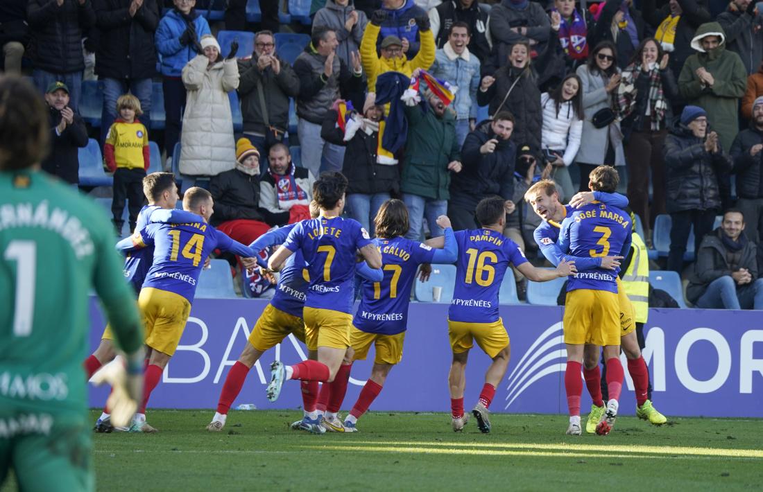 Sergi Samper, migcampista de l’FC Andorra, va marcar el primer gol com a professional al futbol espanyol i va valer tres punts.