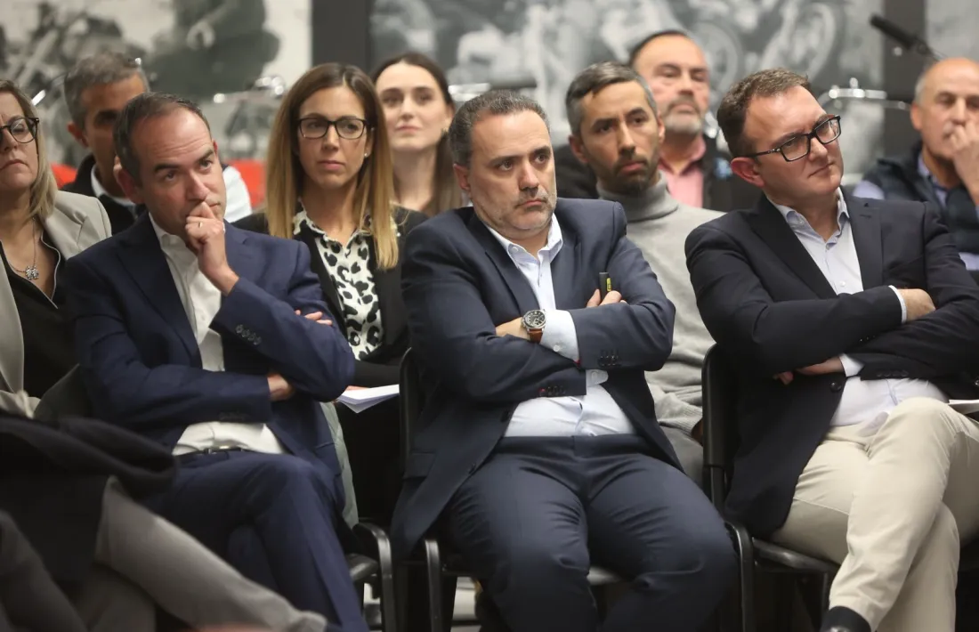 La candidatura canillenca protagonitzava la primera reunió de poble de la campanya. Dema, més.