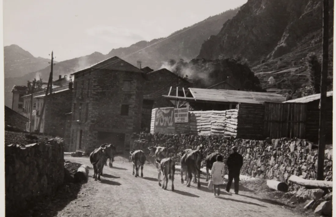 La vista urbana, “Village near French Spanish Border, Andorra, 1939”, que inicialment vam ubicar a l’avinguda Meritxell de la capital i que Valera proposa localitzar a Príncep Benlloch.