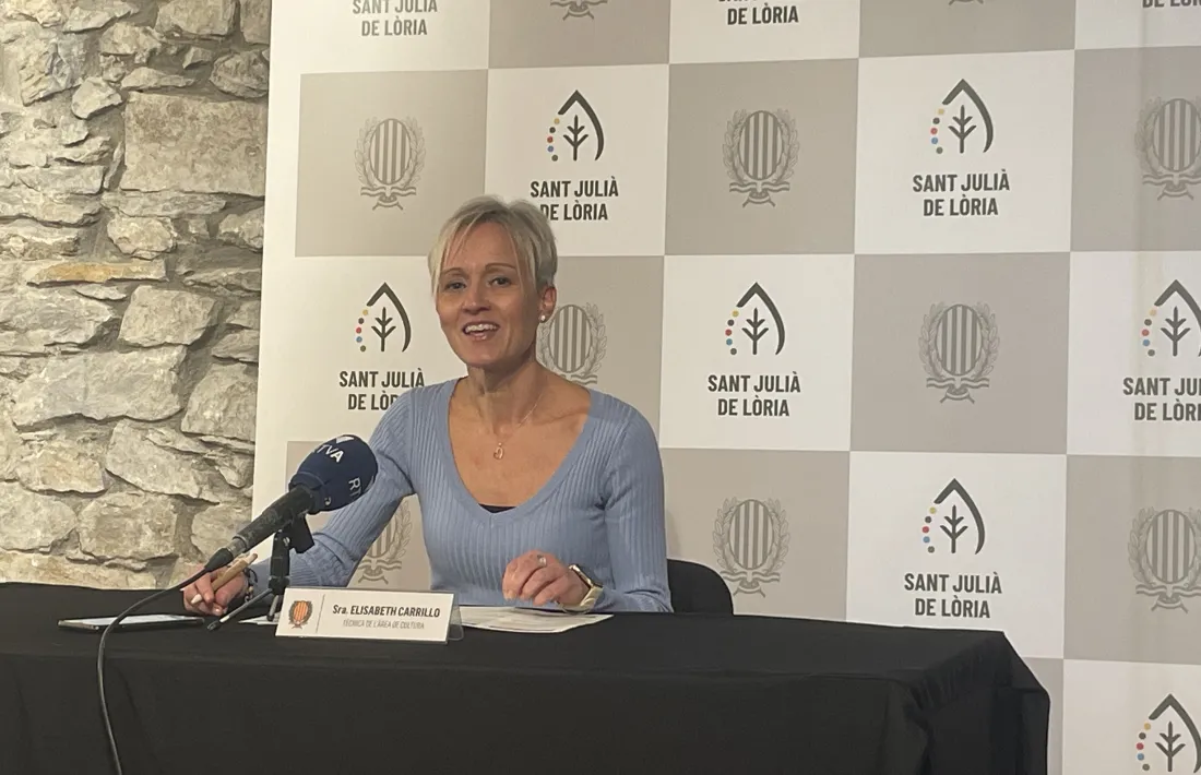 La tècnica de l'àrea de Cultura del Comú de Sant Julià de Lòria, Elisabeth Carrillo, ha presentat les activitats.