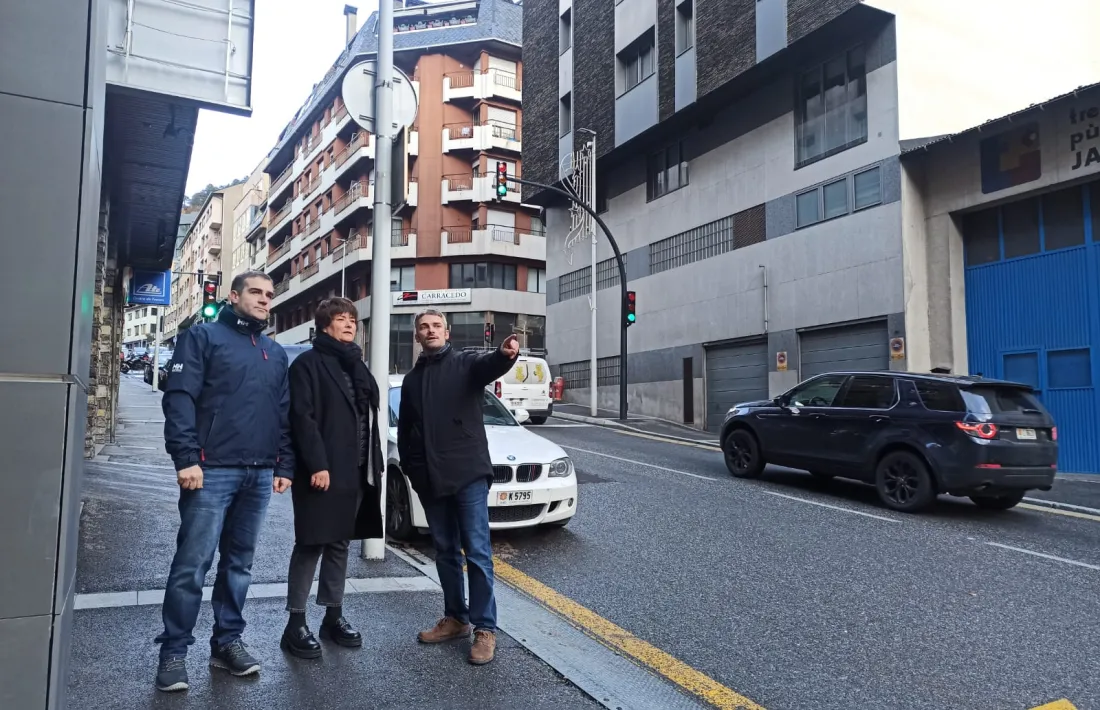 Membres de DA + Acció + SDP + Independents a l’avinguda Fiter i Rossell.