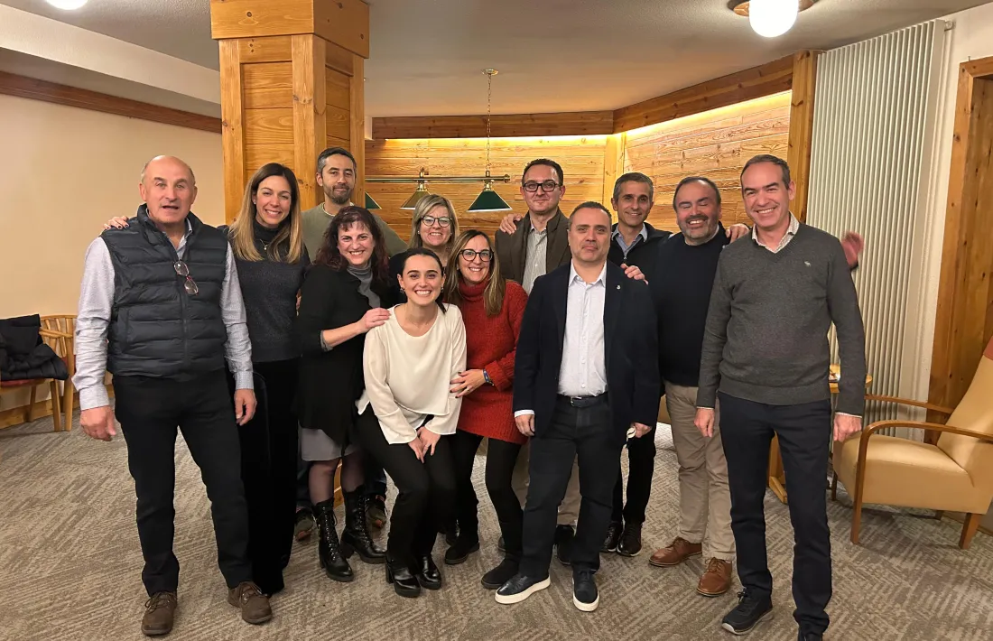 El ja cònsol electe, amb els companys de candidatura. 