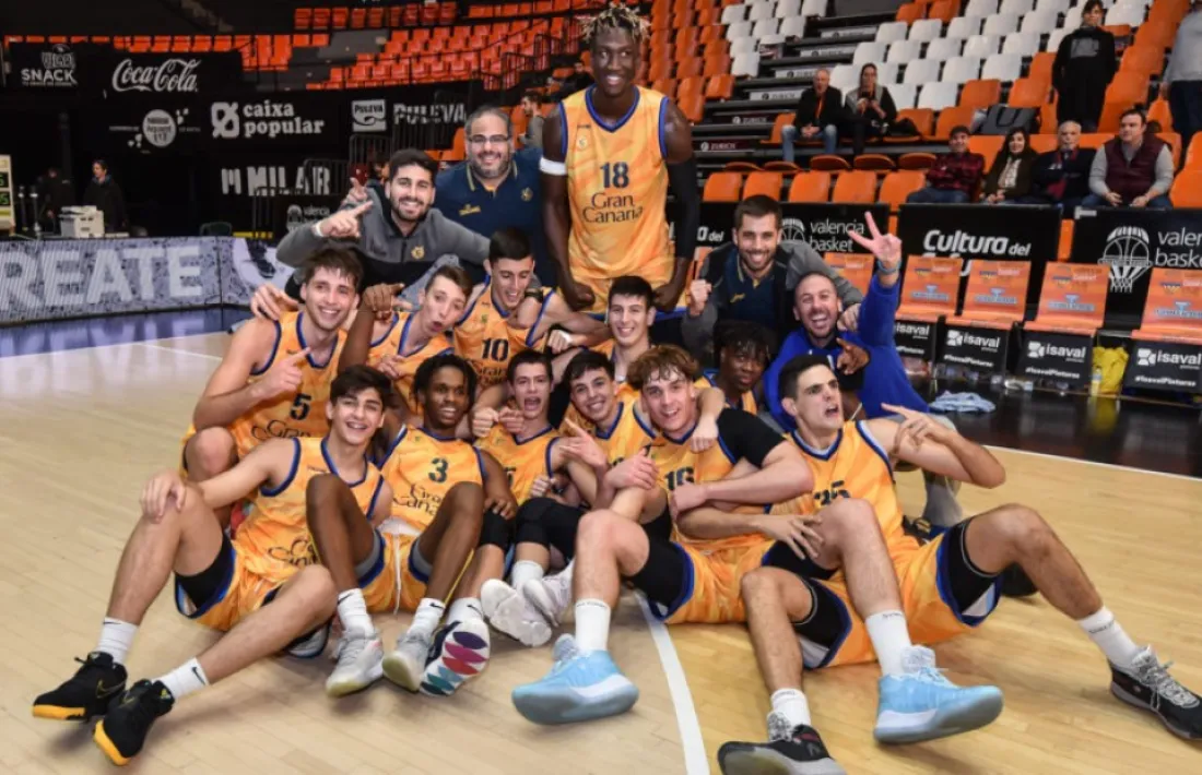 Jean Montero, amb el dorsal 3, quan era júnior del Gran Canària.