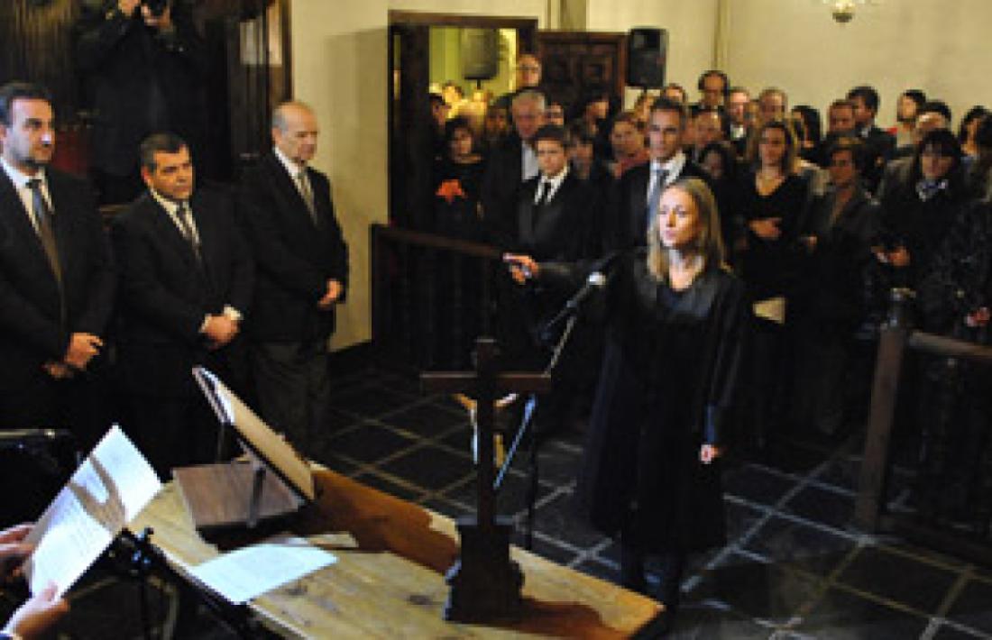 Estragués en la presa de possessió com a magistrada adjunta del Tribunal de Corts.