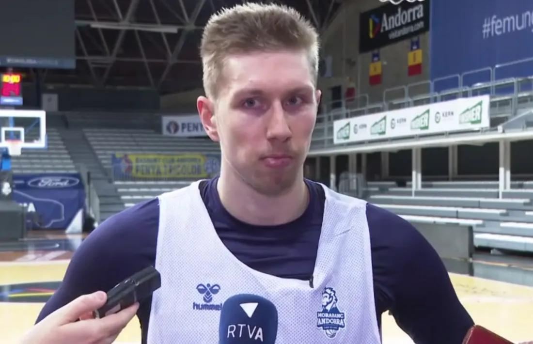 L’aler-pivot Alexander Madsen va atendre ahir els mitjans després del seu primer entrenament amb el MoraBanc Andorra.