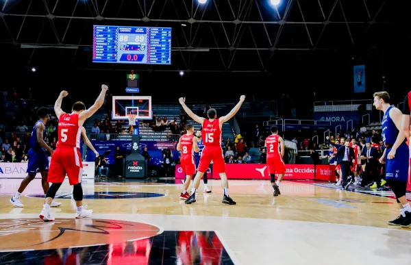 p._21_rs177560_j07_mba-ucm_firmar_acb_photo_-_albert_martin