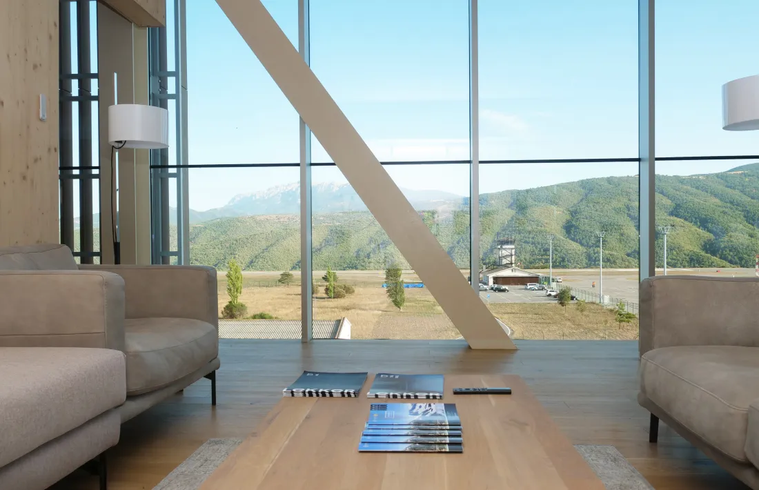 Interior del terminal privat del Grup Andorra Aviation