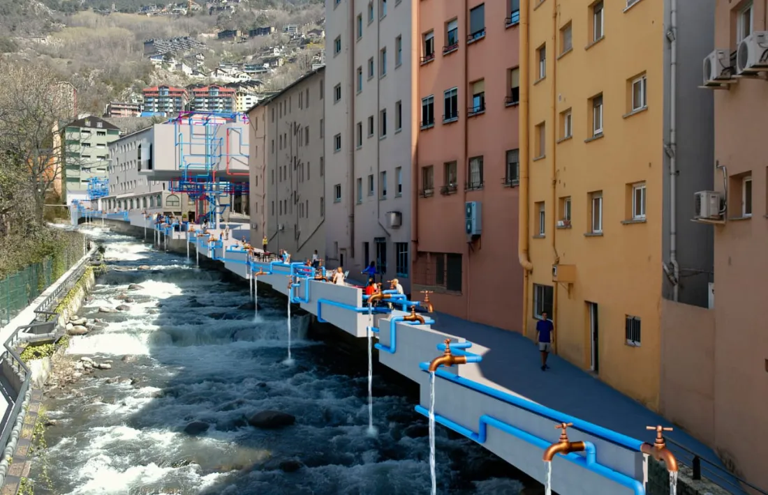 El mur de reixa és la principal diferència entre el projecte inicial i el resultat final.