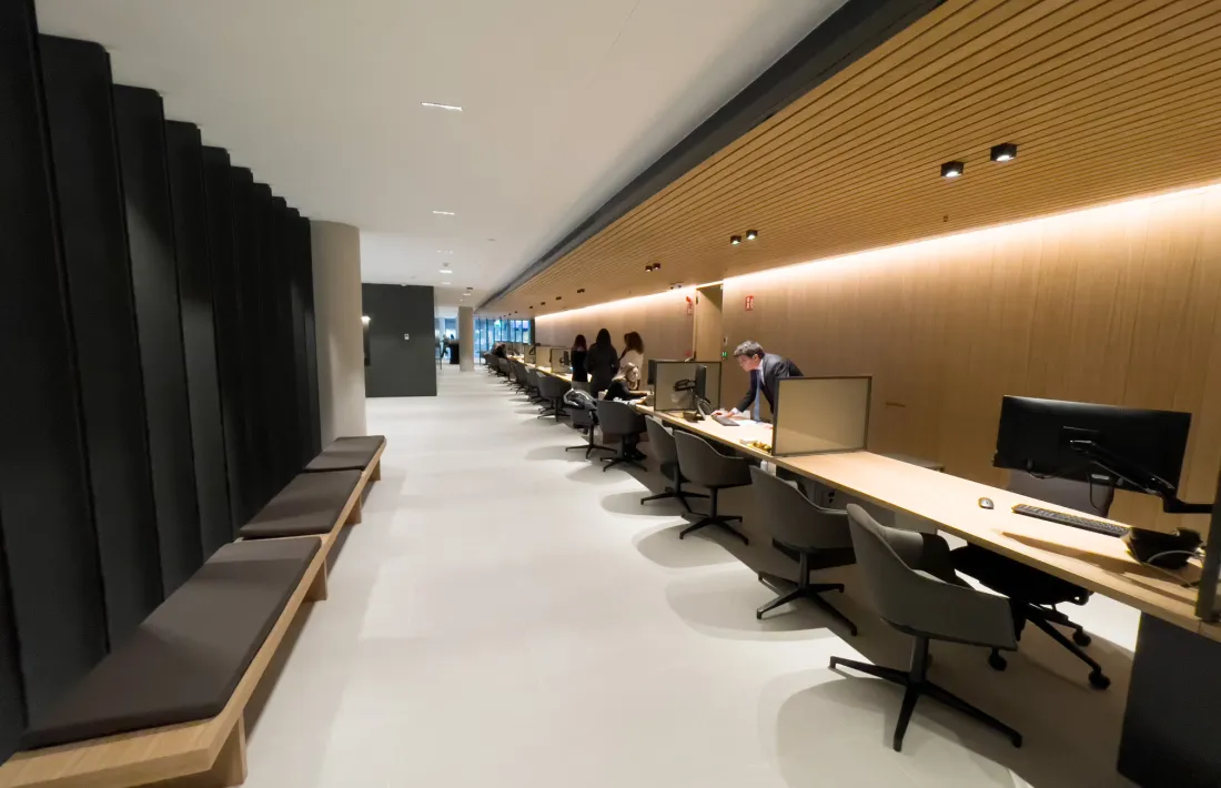 Així ha quedat la remodelació de l'oficina central de MoraBanc.