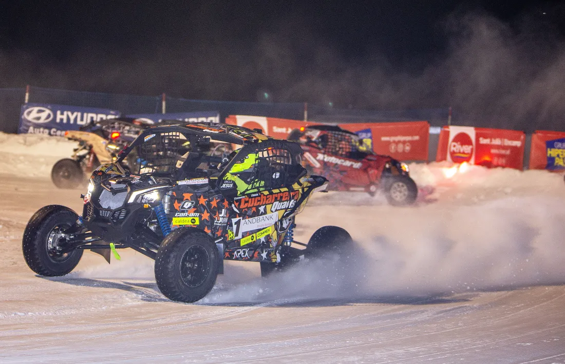 Jose Roger, imparable en Side by Side.