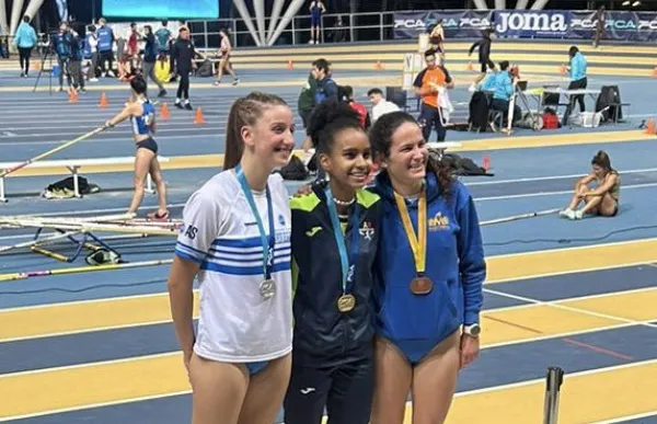 p._29_cristina_martins_twitter_faa