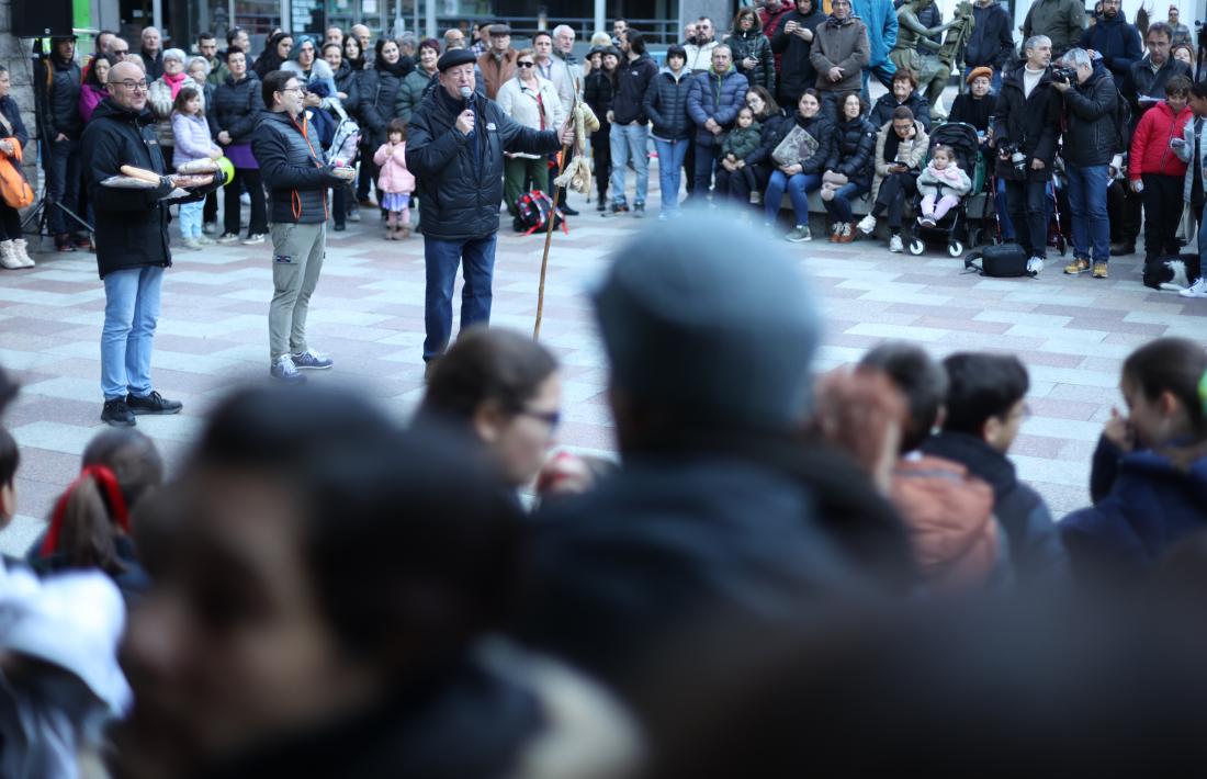 La celebració dels encants de Sant Antoni.