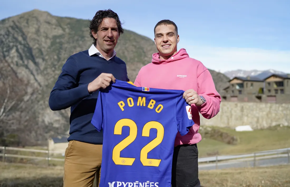 Jorge Pombo, amb Jaume Nogués, a un berenador de La Comella.