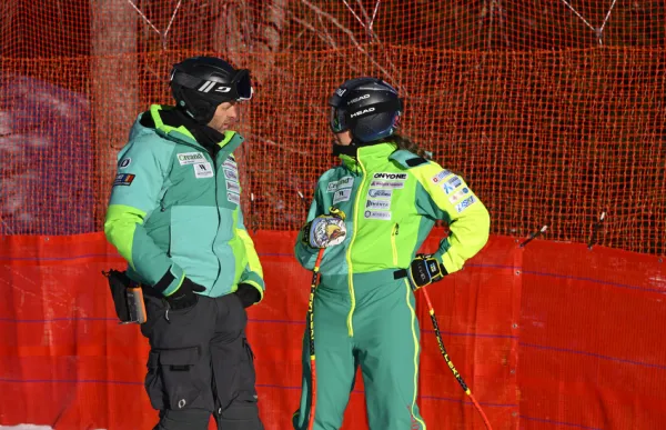 p._29_cande_moreno_i_el_seu_entrenador_simon_bastelica_a_cortina_foto_alain_grosclaude_agence_zoom