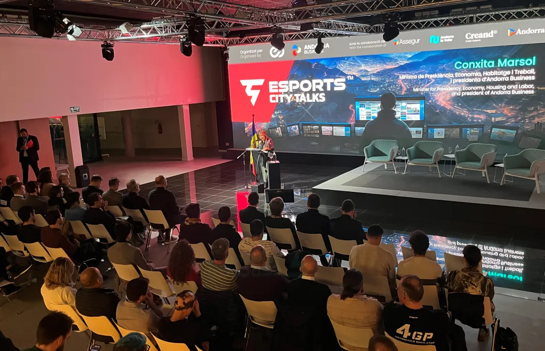Un moment de l'obertura del primer eSports City Talks.